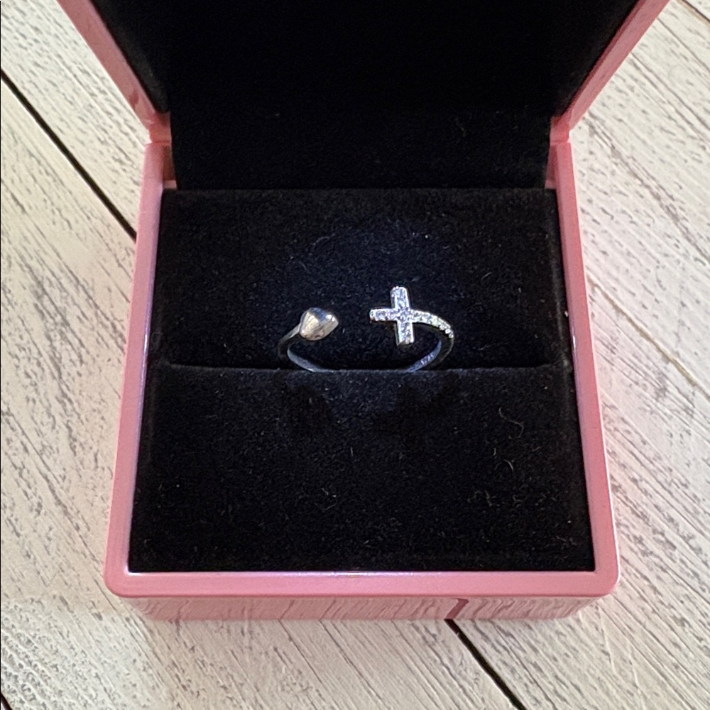 Sterling Silver marked 925 Heart and Cross Ring with CZ Stones 8/9 - Picture 6 of 7